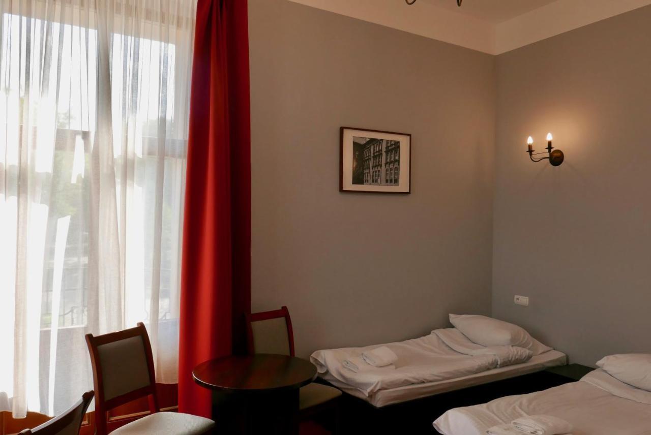 Hotel Staromiejski Piwowar Legnica Exterior foto